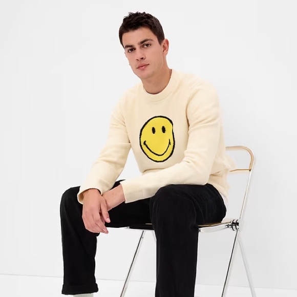 GAP x Smiley recycled sweater - Sz M - Picture 2 of 2